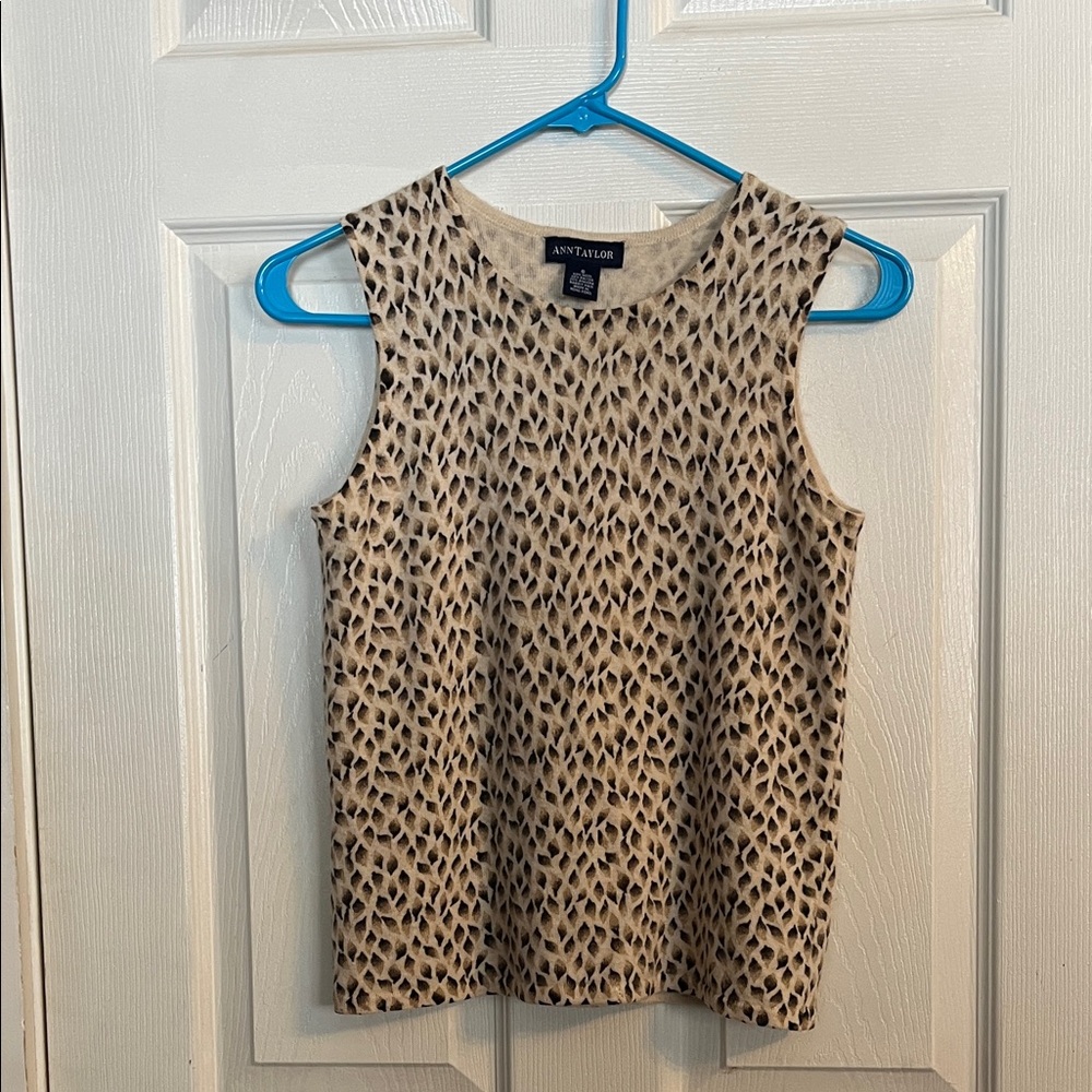 Ann Taylor Women's Patterned Sleeveless Top